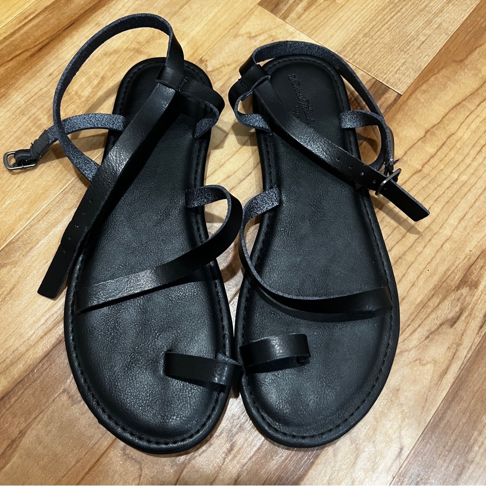 Universal Thread Strappy Sandals